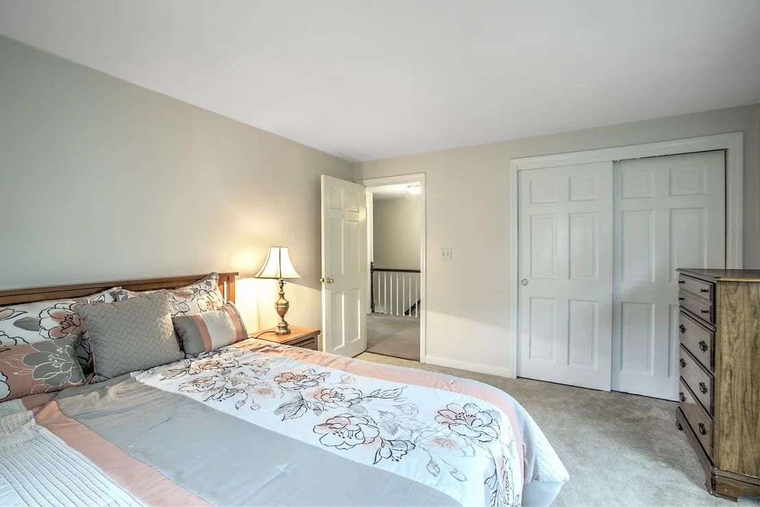 Photo of 35 Kennel Hill Dr