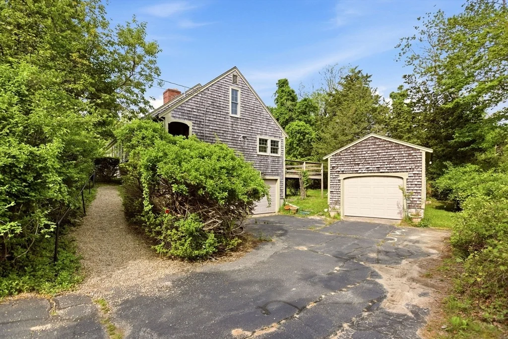 Photo of 93 Robbins Circle