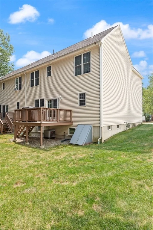 Photo of Unit 3 at 3 Knowlton Cir