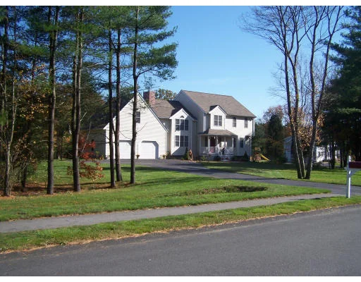 Photo of 6 Crystal Dr