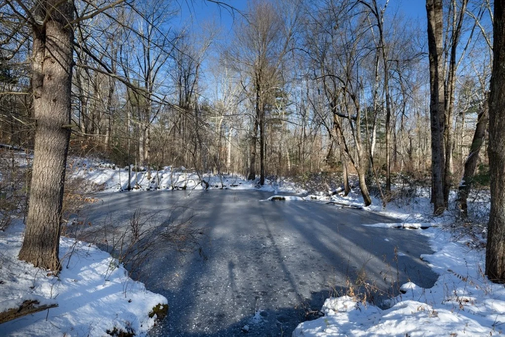 Photo of 375 Belchertown Rd