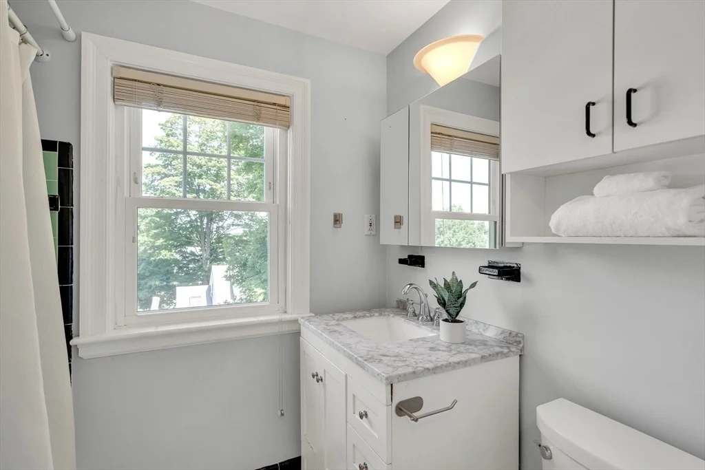 Photo of 16 Roundwood Rd
