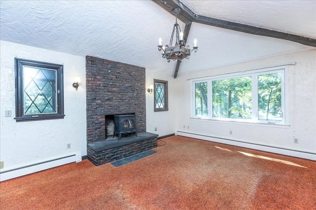 Photo of 43 Ledgewood Dr