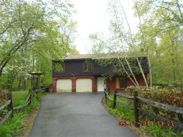 Photo of 127 Douglas Pike