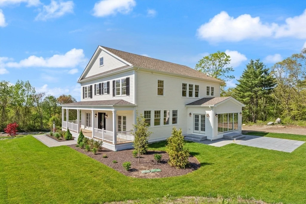 Photo of 131 Nobscot Dr
