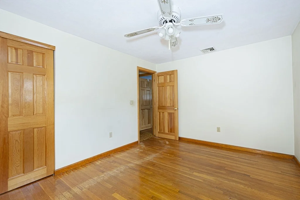 Photo of 463 Farm Rd