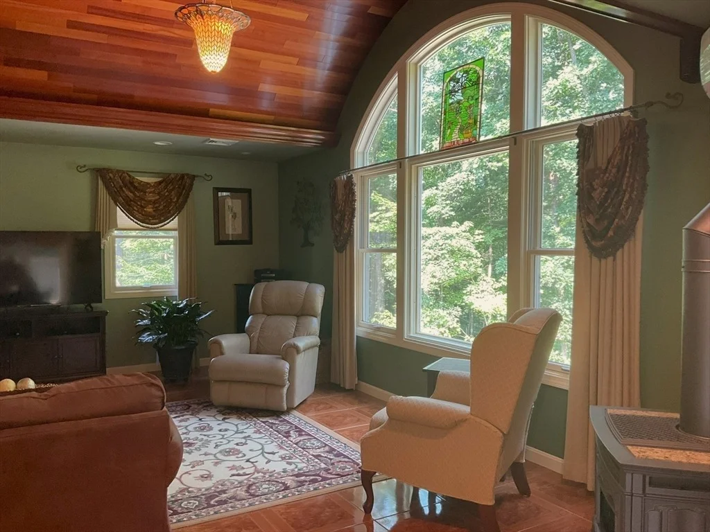 Photo of 30 Wares Rd