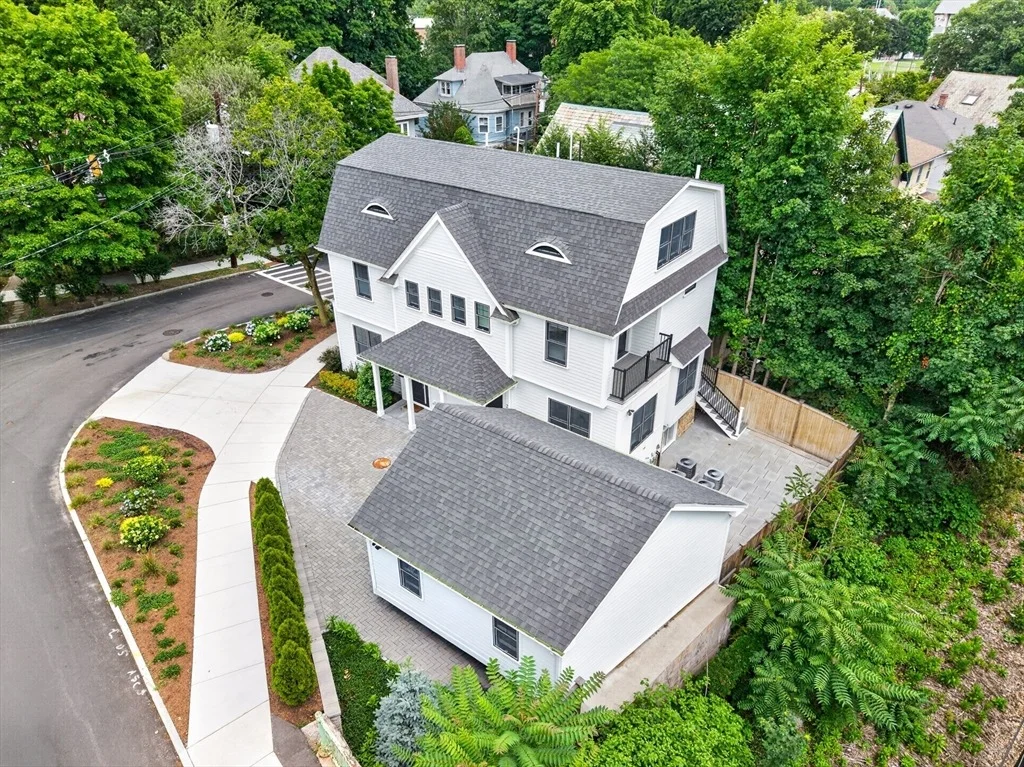Photo of Unit 1 at 101 Sumner Road