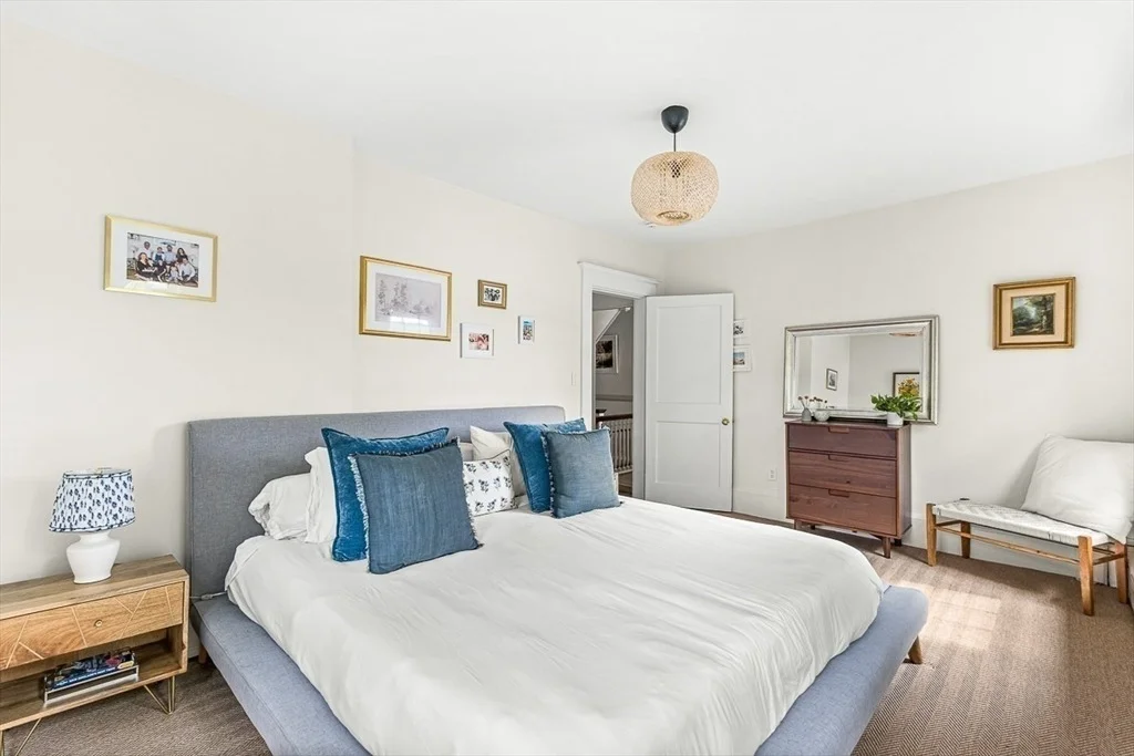 Photo of 9 Lakeview Terrace