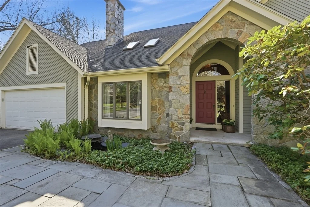 Photo of 28 Trillium Way
