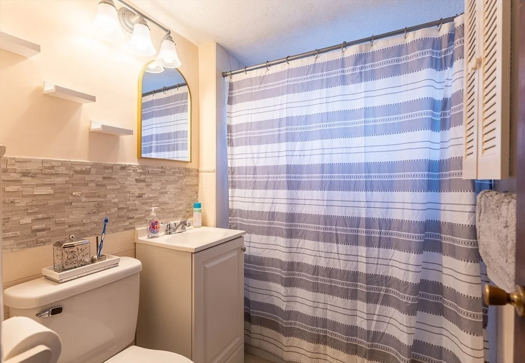 Photo of 112 Lyons St