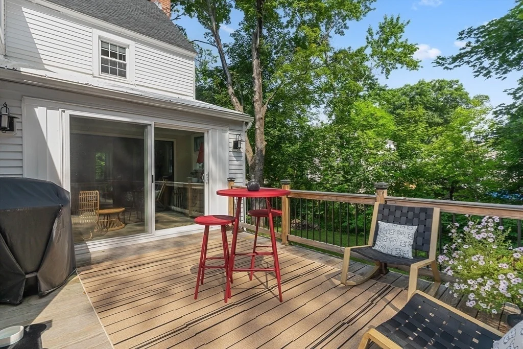 Photo of 700 Grove St