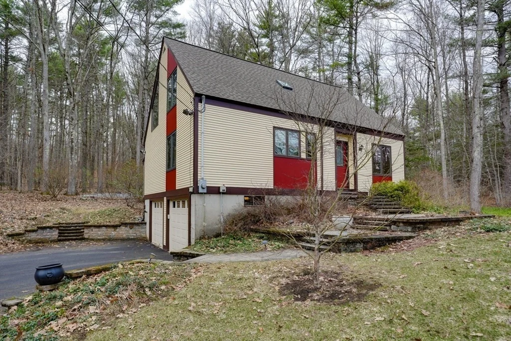 Photo of 565 Langen Rd