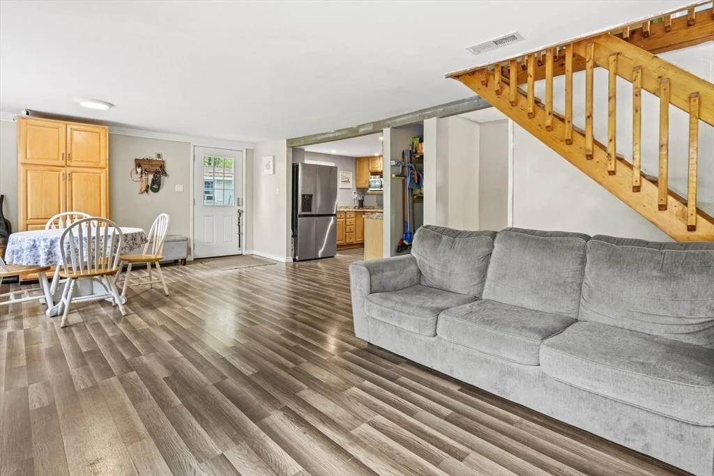 Photo of 91 Deer Bay Rd