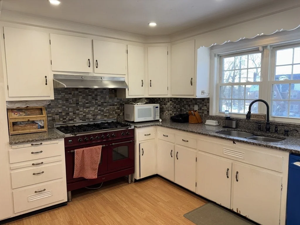 Photo of 100 Lawrence Street