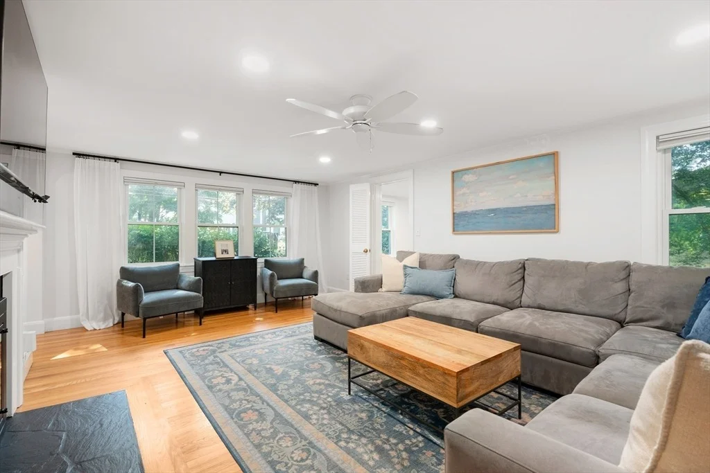 Photo of 14 Fuller Brook Ave