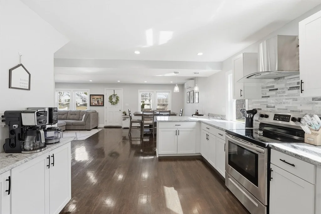 Photo of 17 Lansing Ave