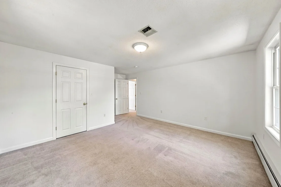 Photo of 43 Wampanoag Dr