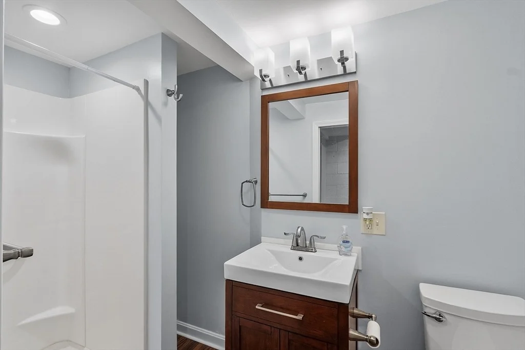 Photo of 64 Carolyn Cir