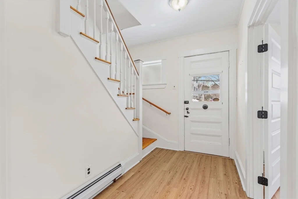 Photo of 971 Webster St