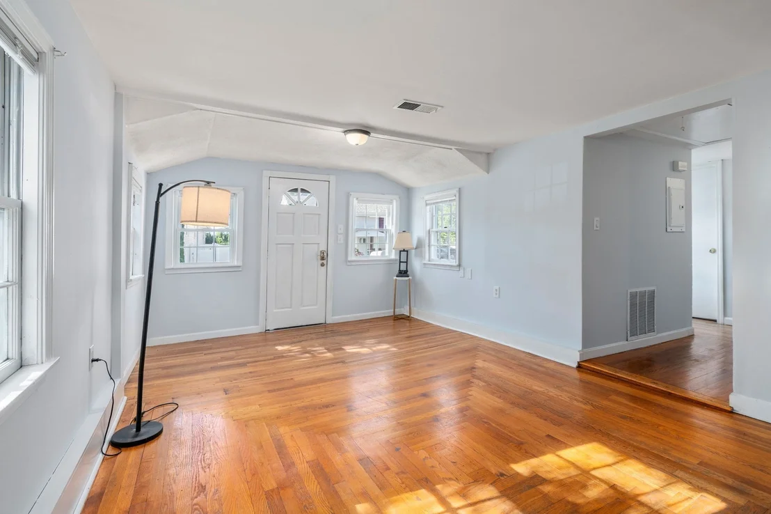 Photo of 33 Plant Rd