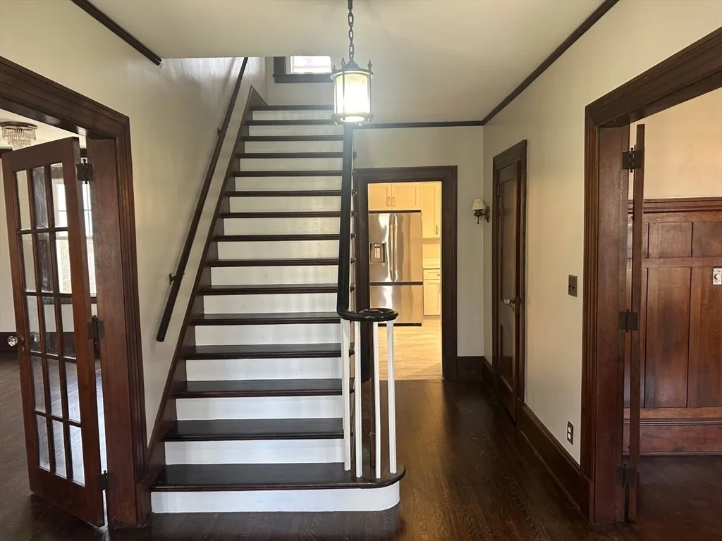 Photo of 122 Bellevue Ave