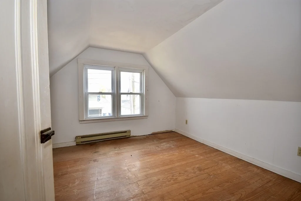 Photo of 4 1st St