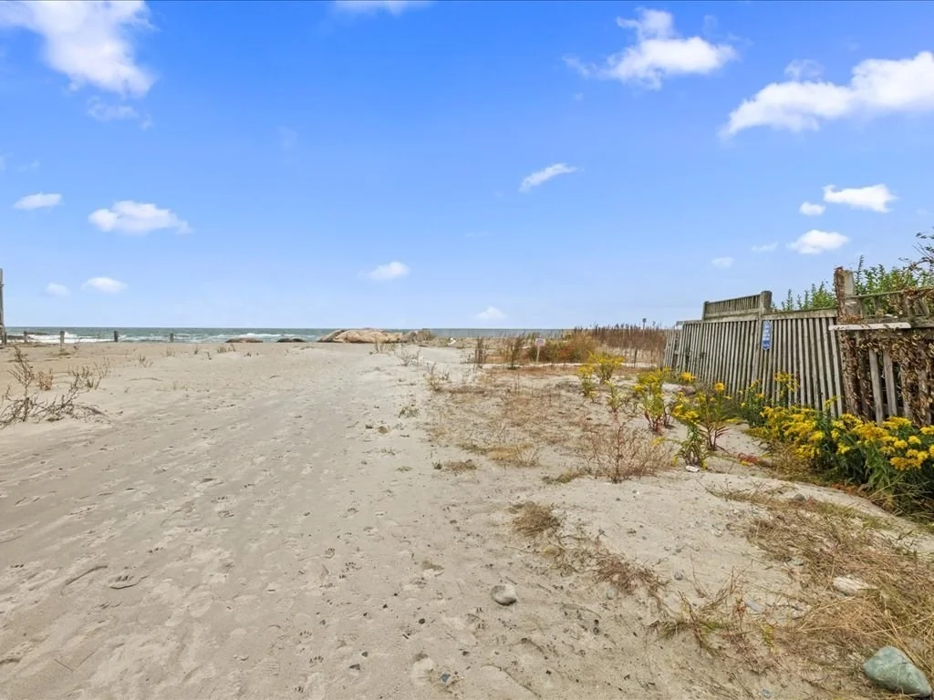 Photo of 72 Glades Rd