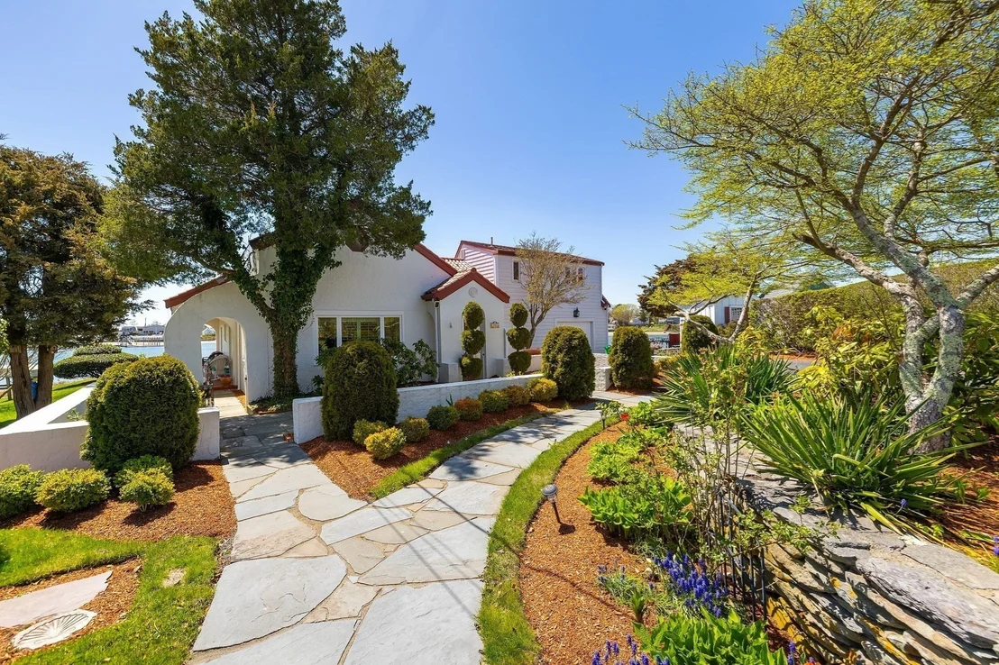 Photo of 56 Rip Van Winkle Way