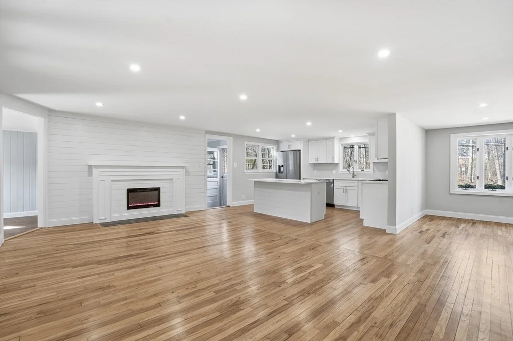 Photo of 76 Beaver Brook Road