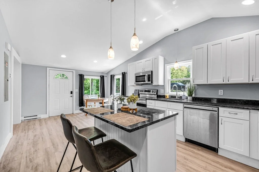 Photo of 95 Summer Ave