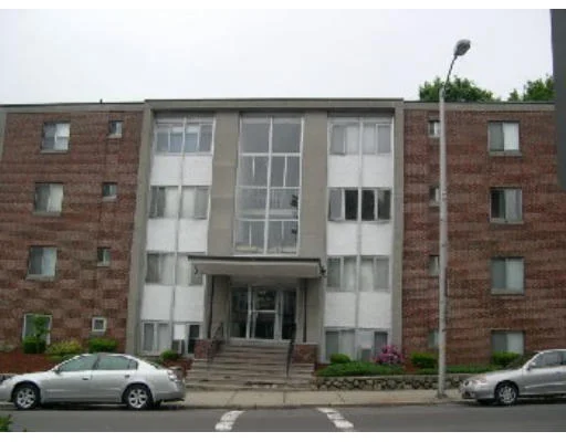 Photo of Unit 21 at 859 Broadway