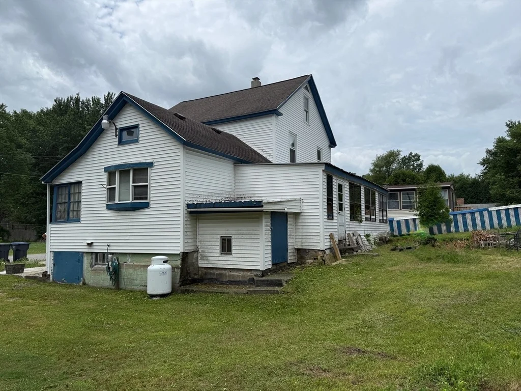 Photo of 27 Warwick Ave