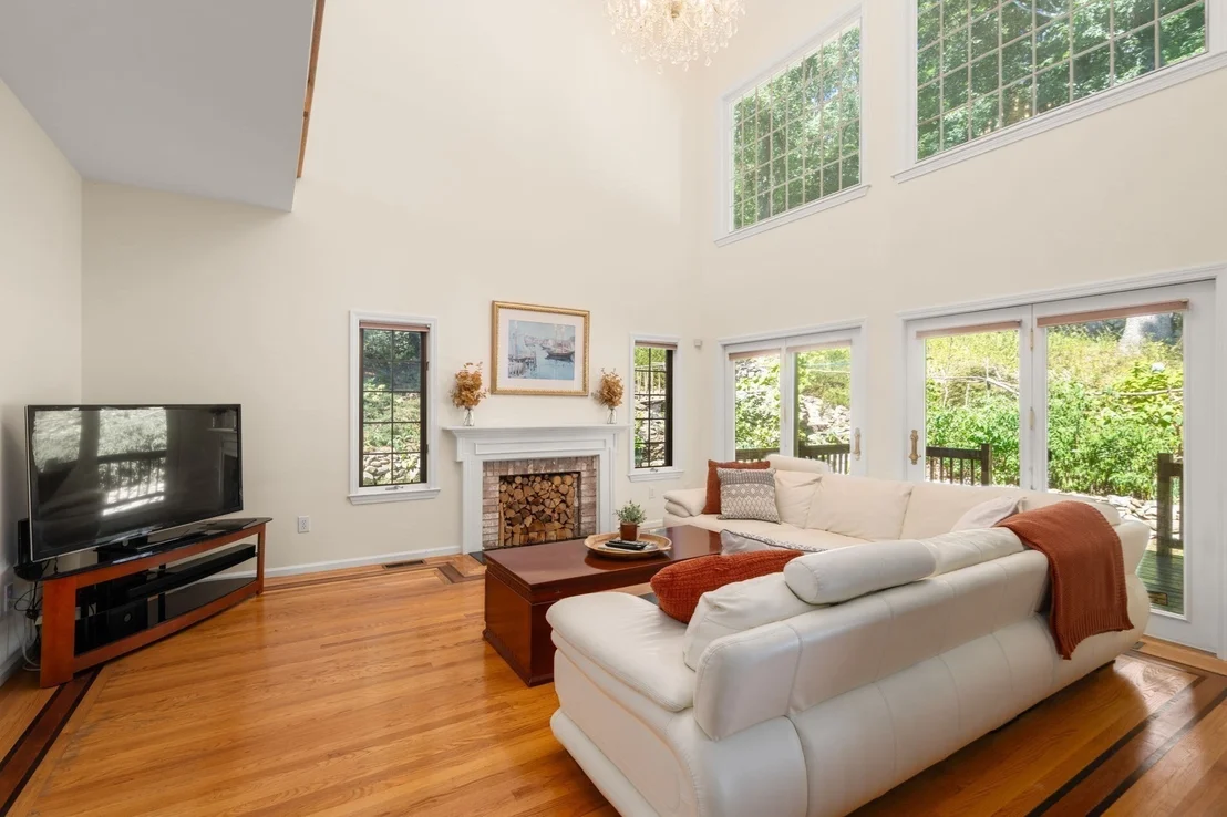 Photo of 160 Stearns Rd