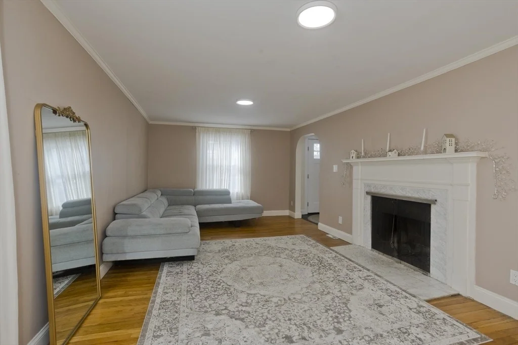Photo of 16 Squawfield Rd