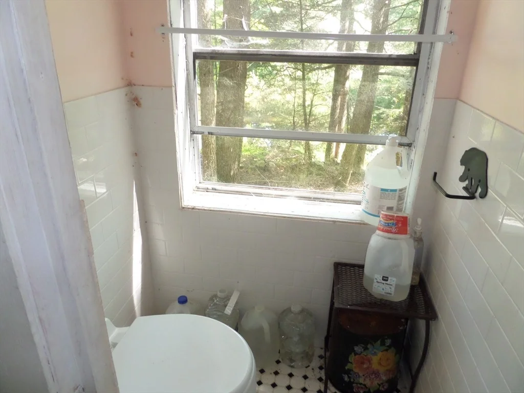 Photo of 155 River Rd