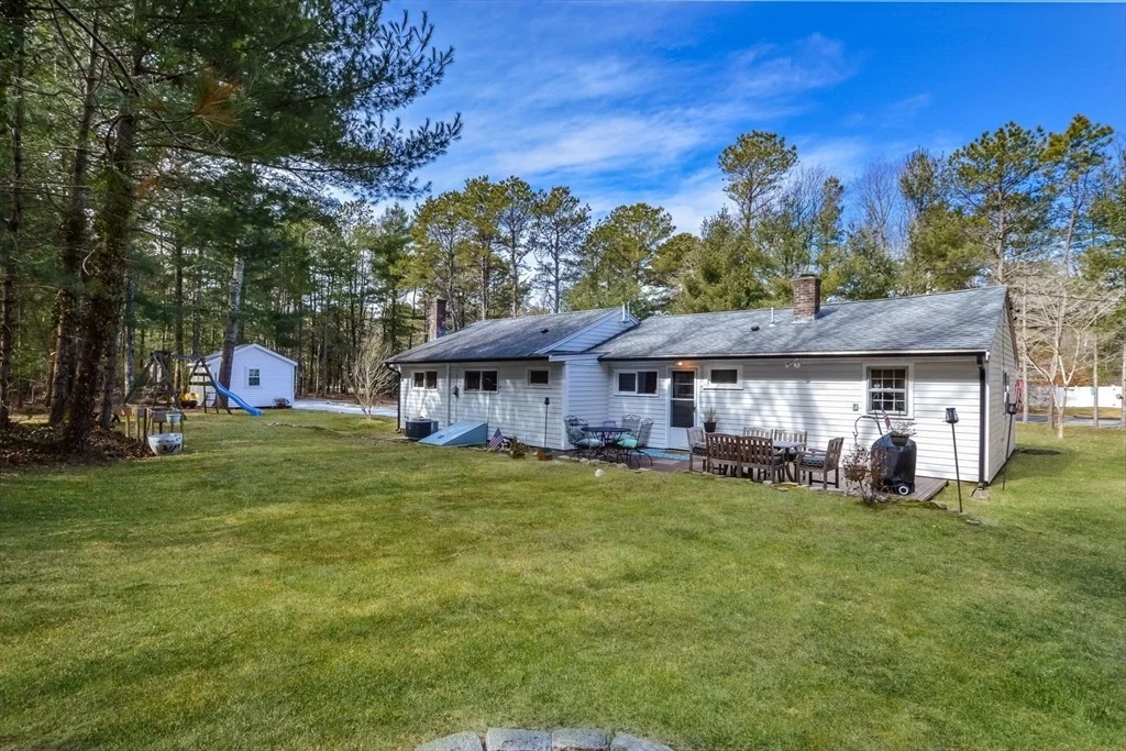 Photo of 74 Degrass Rd