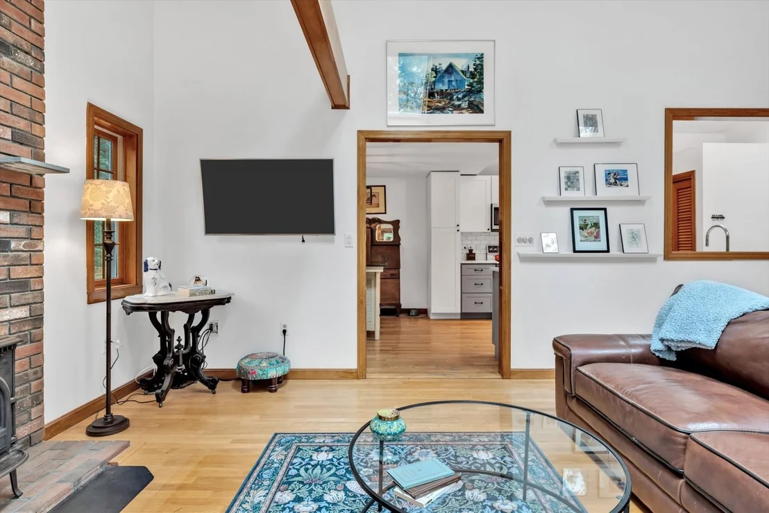 Photo of 8 Golf Link Cir