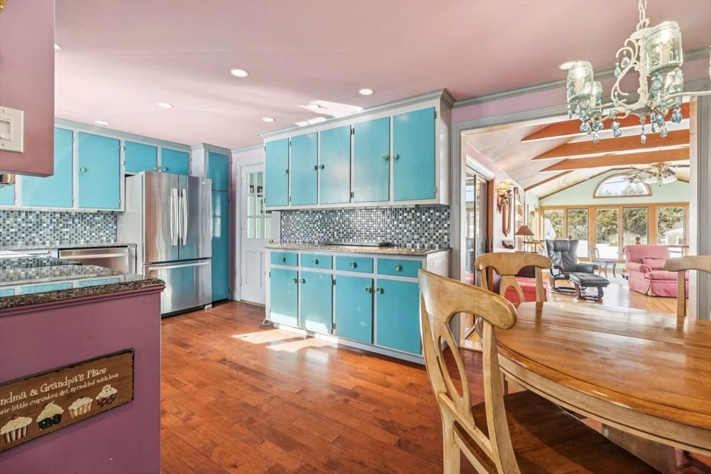 Photo of 25 Juniper Ave