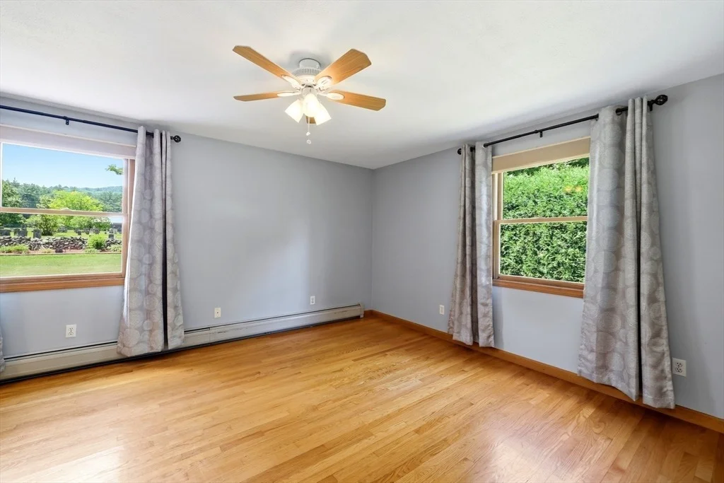 Photo of 15 Tiffany Lane