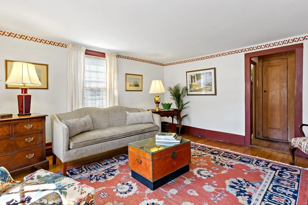 Photo of 303 Phinney's Lane