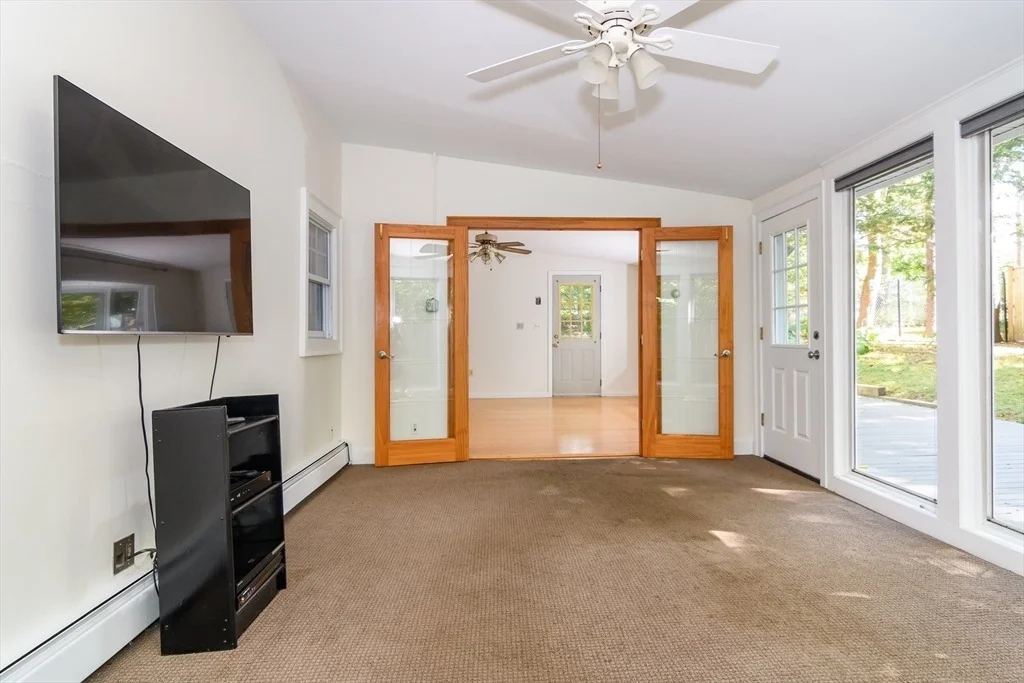 Photo of 163 Whiting Avenue
