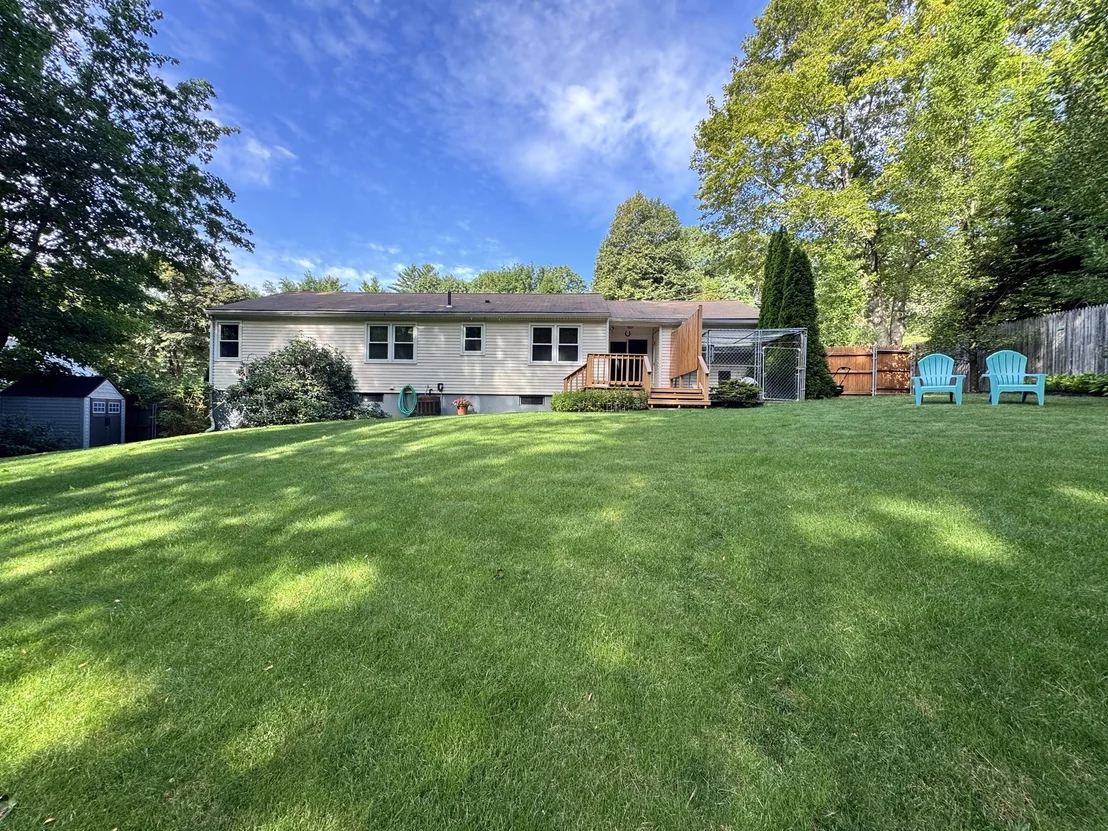 Photo of 56 Valleyview Rd