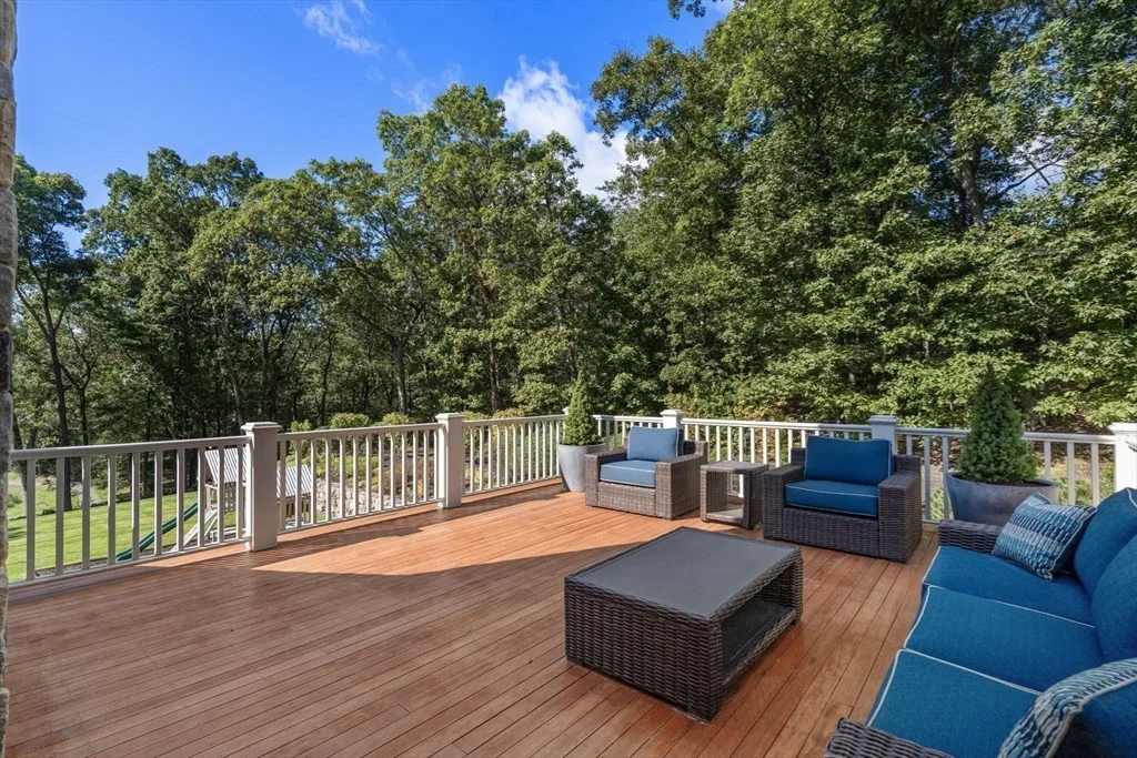 Photo of 76 Robin Rd