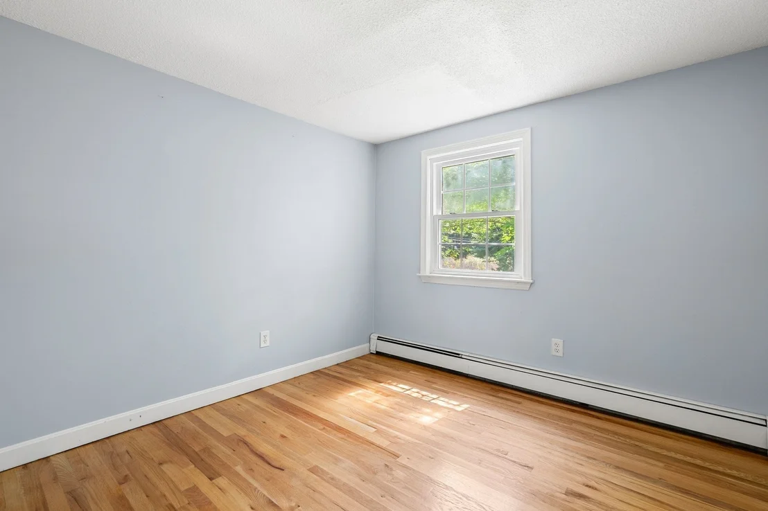 Photo of 49 Old Farm Rd