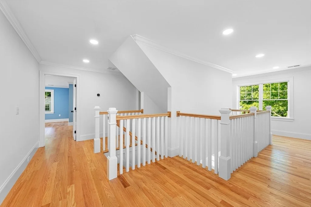 Photo of 93 Hathaway Circle