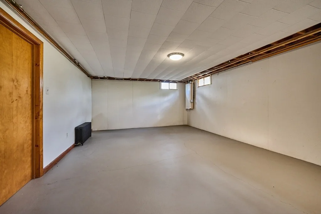 Photo of 18 Maple Ave