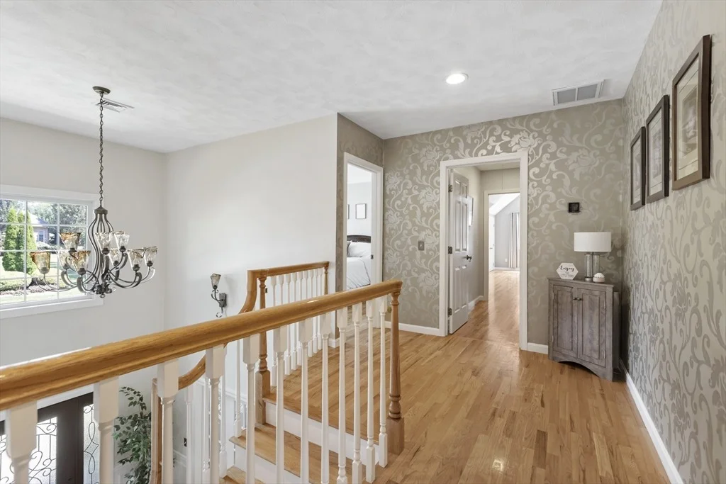 Photo of 11 Bridle Dr