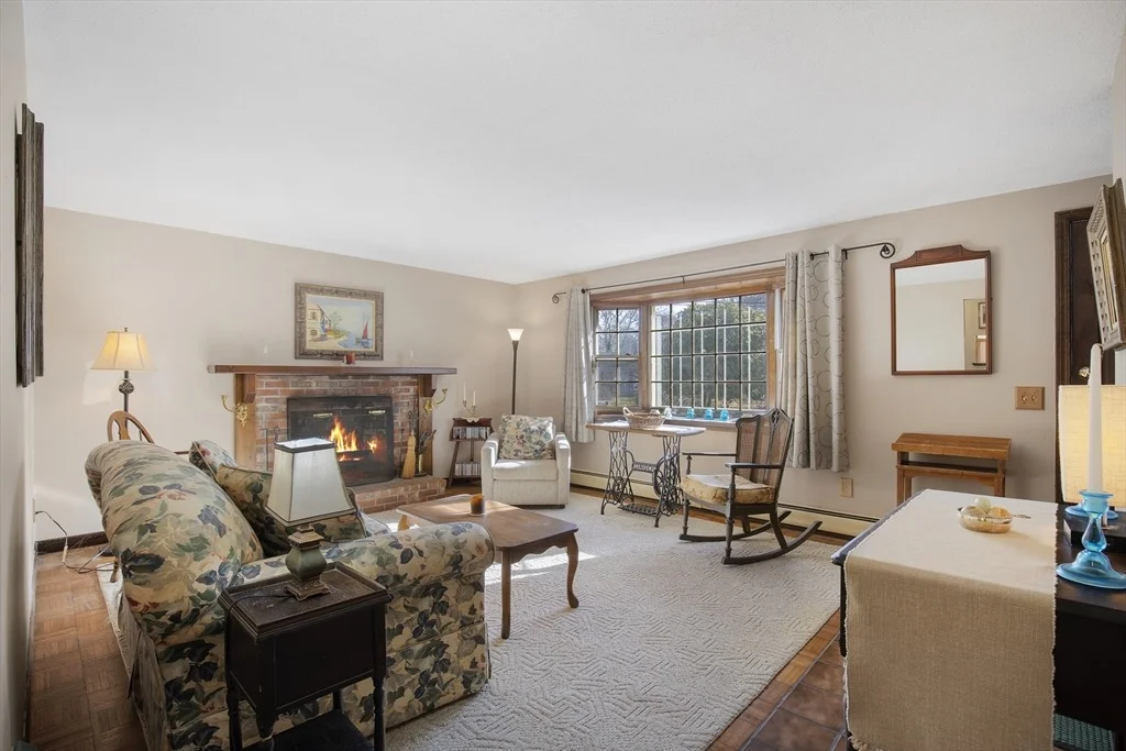 Photo of 386 Bishops Ter