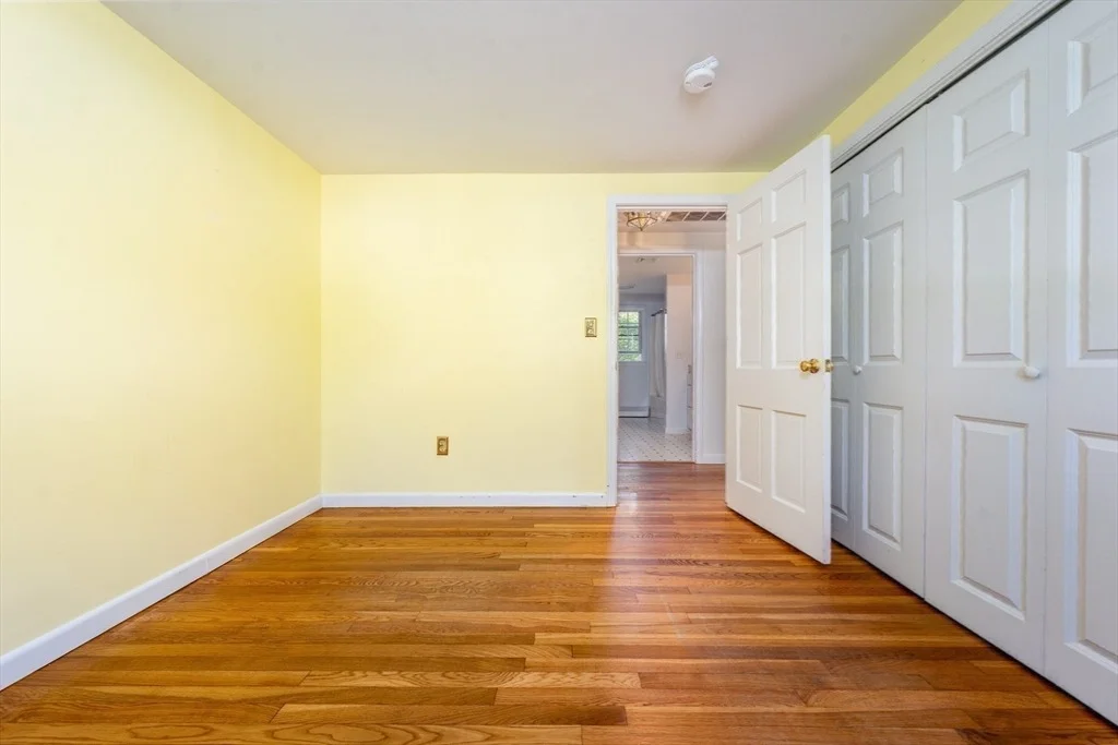 Photo of 21 Wilton Dr